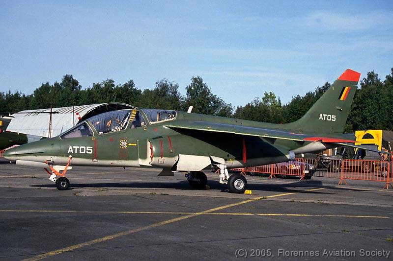 199  AT-05 Alpha-Jet 001 AT-05 - Wearing an unusual colour scheme! Once, the paintshop was out of colour and some aircraft flew in an incomplete livery. Taken at the Florennes Open Door in September 1992 (Olivier Van Gorp)